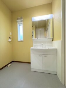 使い勝手の良い洗面化粧台も新品です♪
