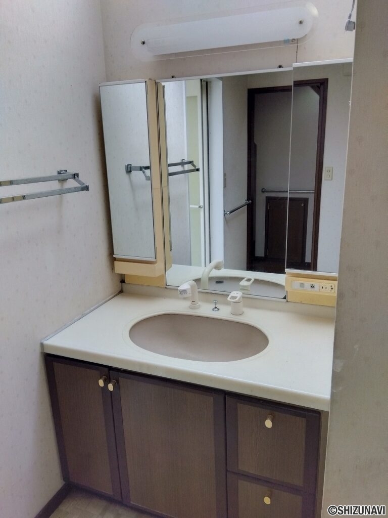 富士市今泉八丁目　中古住宅　室内