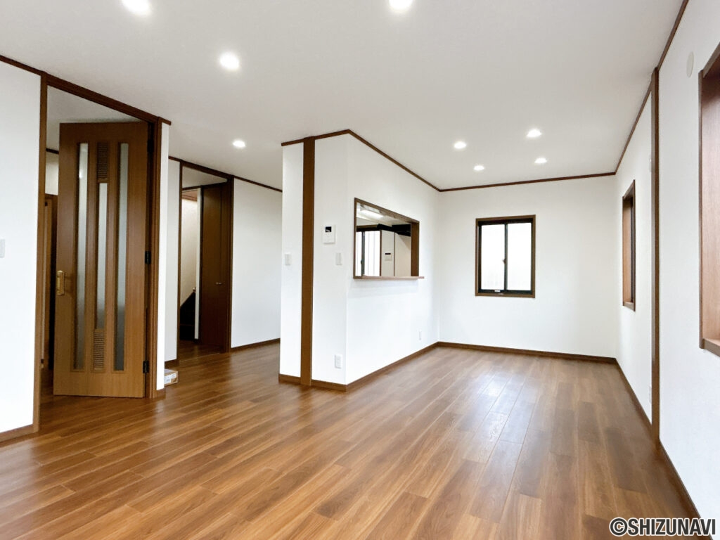 清水区八坂東　リビング