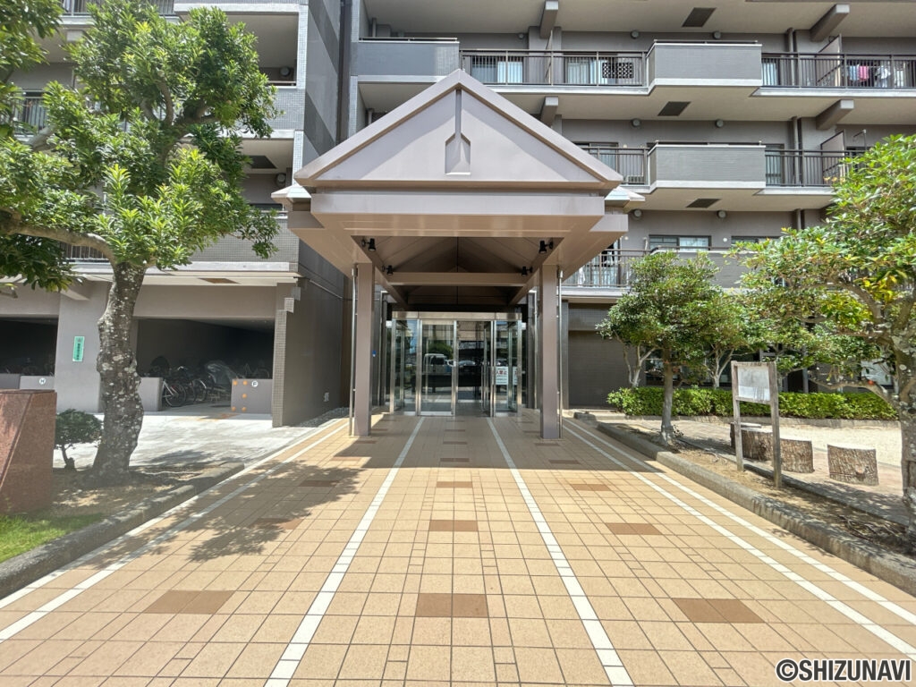 建物入口