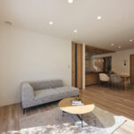 【F棟】ボヘミアンテイストNY・SOHOを思わせるモダンなエッセンスを融合させたインテリアが、自由で開放感のある、心地よいリラックス空間を演出します。