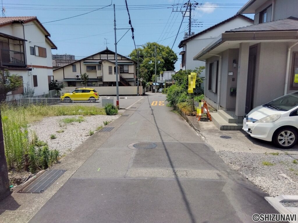 富士市今泉八丁目　中古住宅　前面道路