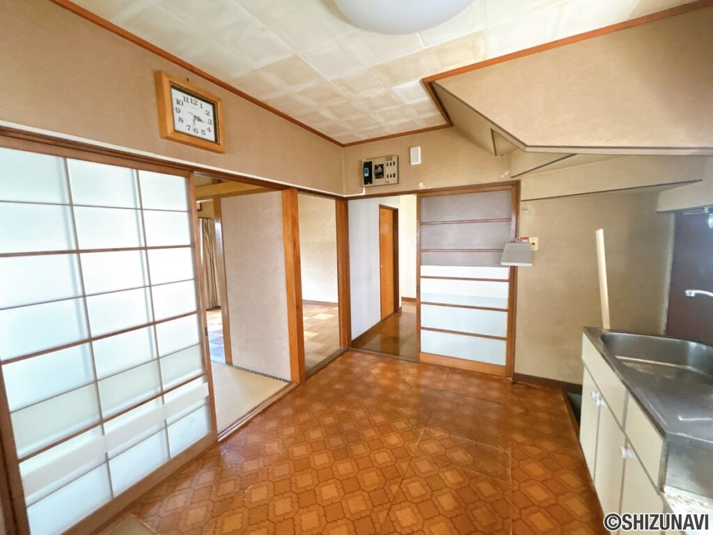 【ダイニングキッチン別角度】