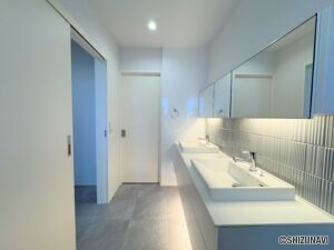 駿河区高松　洗面室