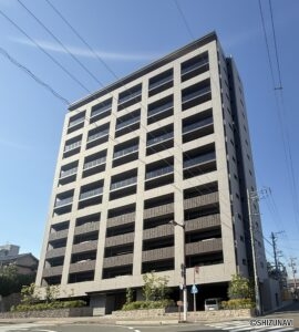 【仲介手数料不要】サーパス浜松城公園　14階　3LDK+WIC+M  最上階東南角部屋  駅まで徒歩圏内のマンションの物件画像