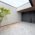 駿河区高松　中庭