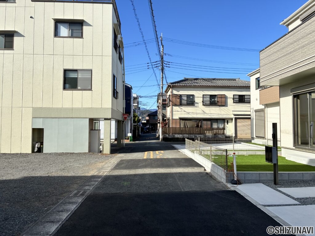 【2025年11月中旬頃完成予定】富士宮市東町　新築一戸建て　4LDK　2号棟の画像