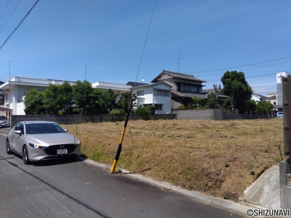 磐田市国府台　土地