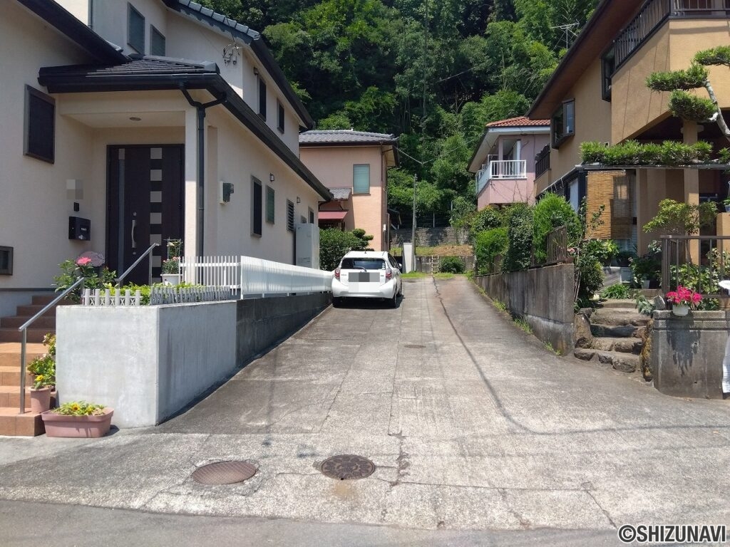進入路・駐車場
