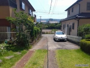 進入路・駐車場