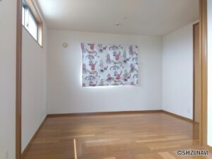 洋室（6.0帖）