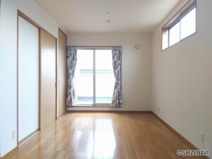 洋室（5.3帖）