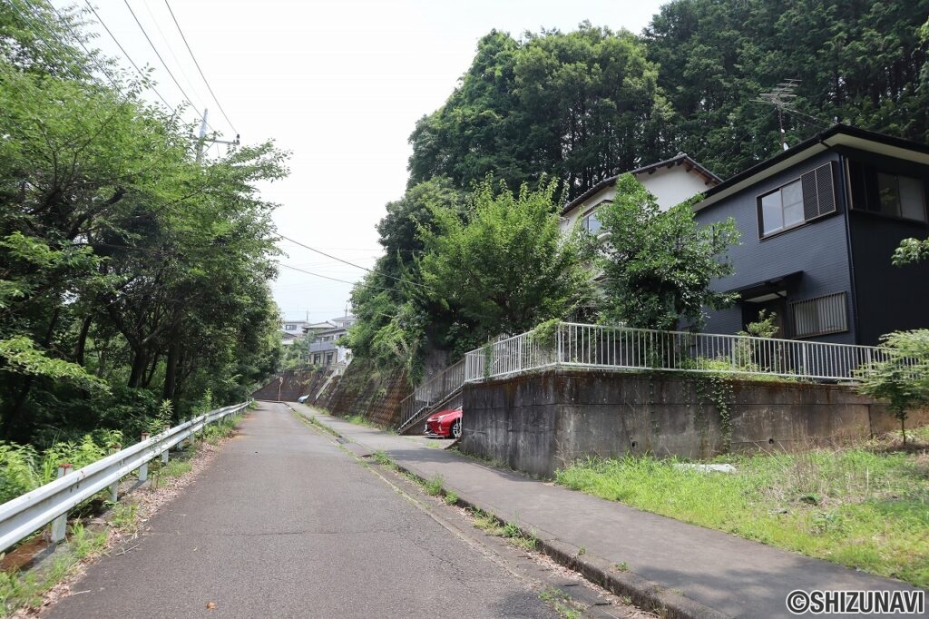 【25.03成約】沢地小学校まで徒歩約２分！三島市富士見台の中古住宅！の画像