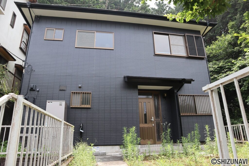 【25.03成約】沢地小学校まで徒歩約２分！三島市富士見台の中古住宅！の画像