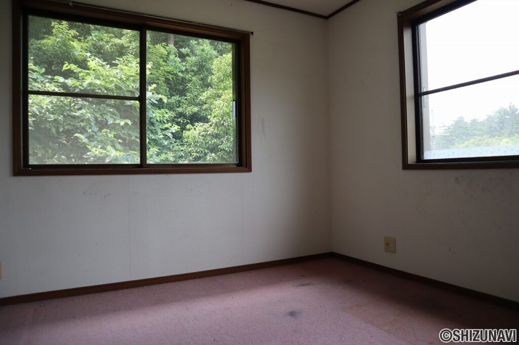 【25.03成約】沢地小学校まで徒歩約２分！三島市富士見台の中古住宅！の画像