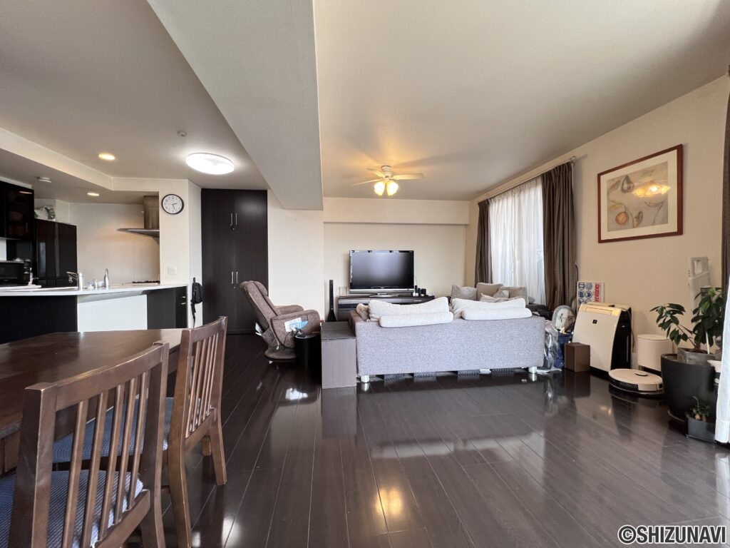 【ディーグランセ駿府Ⅱ】6階　2LDK角部屋　100㎡越えのお部屋の画像