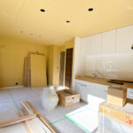 【リフォーム中/LDK】耐震補強工事、フローリング張り、キッチン新品交換、クロス張替え、照明交換等を行っていきます。