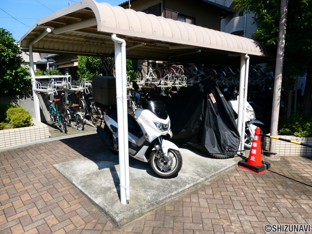 バイク置き場