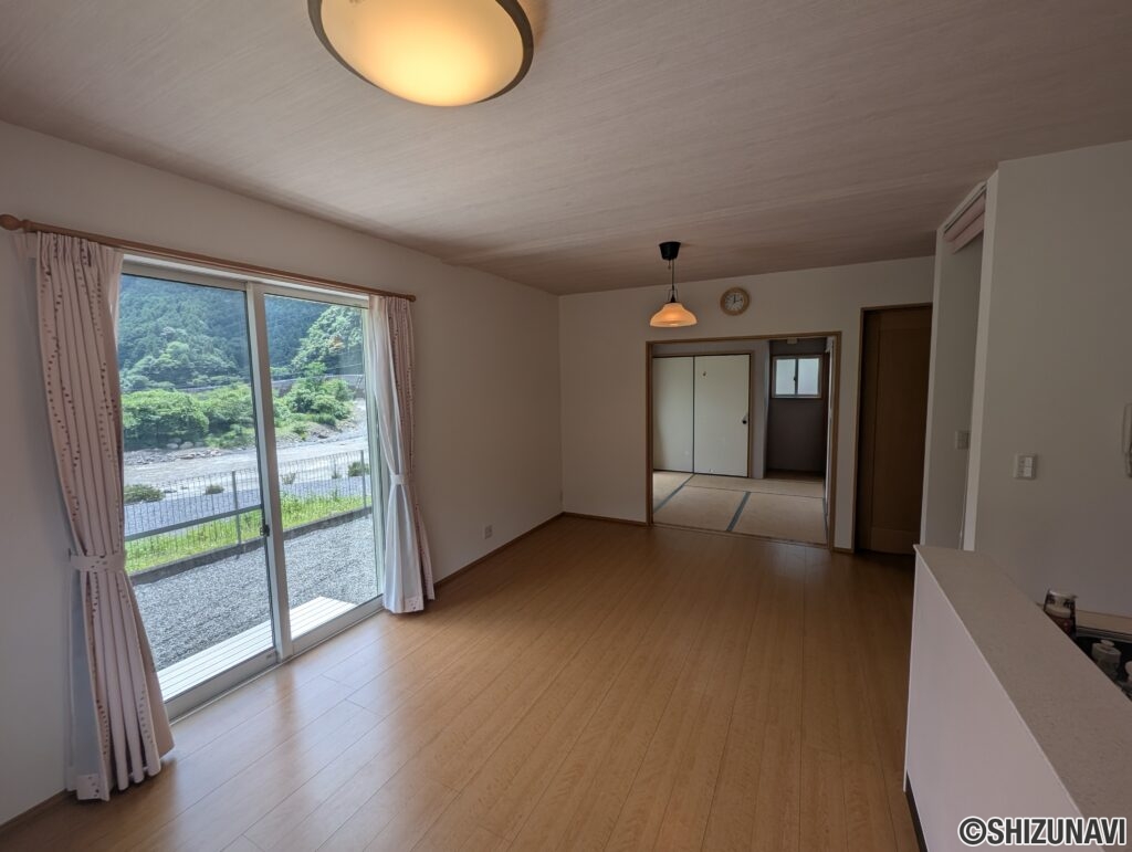 葵区坂ノ上　古民家カフェ　店舗付き住宅の画像