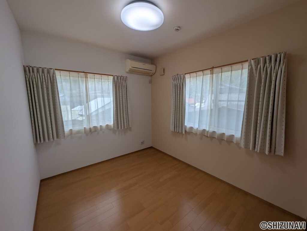 葵区坂ノ上　古民家カフェ　店舗付き住宅の画像