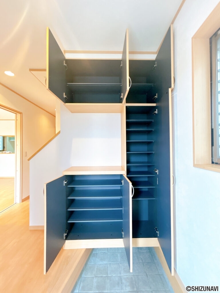 シューズボックス収納