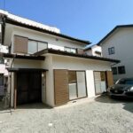 【リフォーム済み外観別角度】外壁塗装、屋根塗装、駐車場整備等のリフォームを行いました。