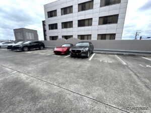 【敷地内駐車場】1台承継可能です。