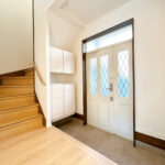 【リフォーム済み/玄関内観】
