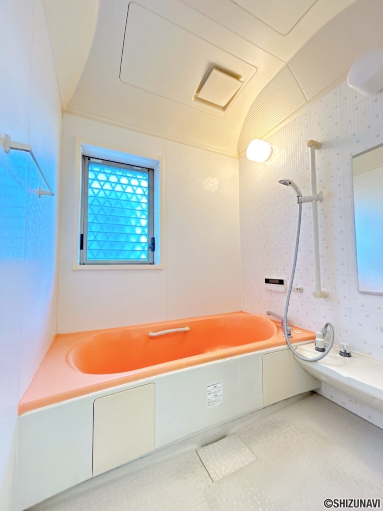 浴室。クリーニングを行いました。