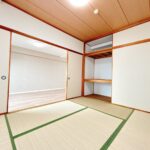 【リフォーム済み/和室】クロスの張替え、畳表替え、照明器具の交換を行いました。