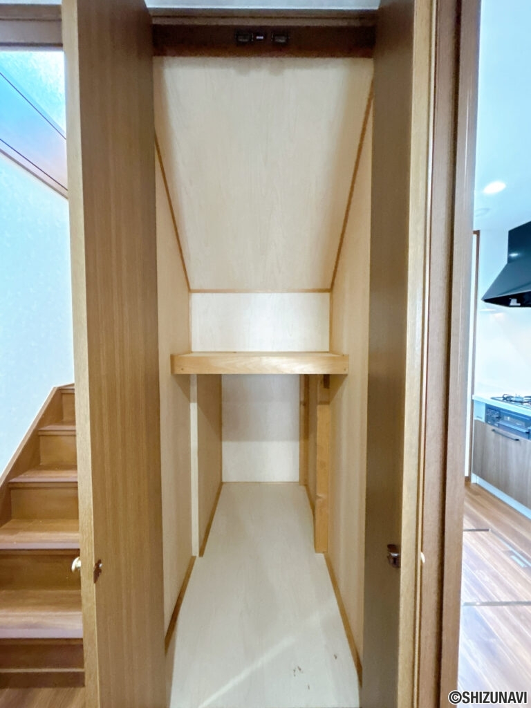 階段下の収納