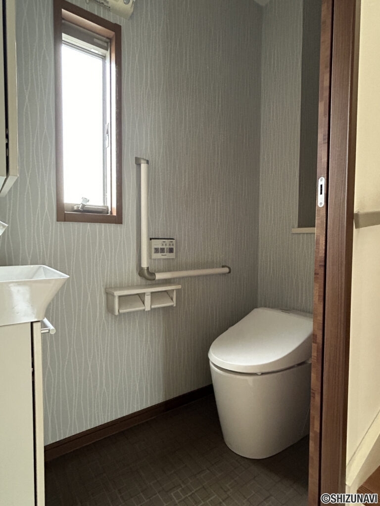 1階トイレです