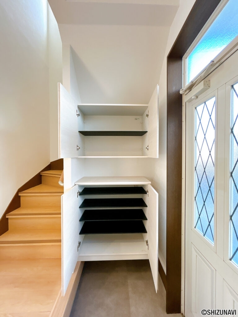 【シューズボックス】