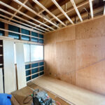 【リフォーム中/６帖洋室】これから耐震補強工事、フローリング張り、クロス張替え、照明交換等を行っていきます。