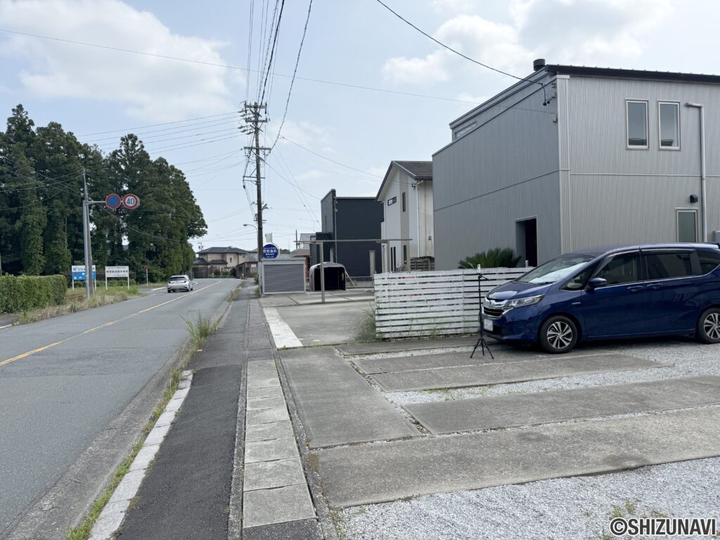 前面道路　別角度です。