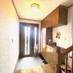 今泉6丁目　3階建てインナーガレージ付き５ＬＤＫ　大手ハウスメーカー建築の中古建ての画像