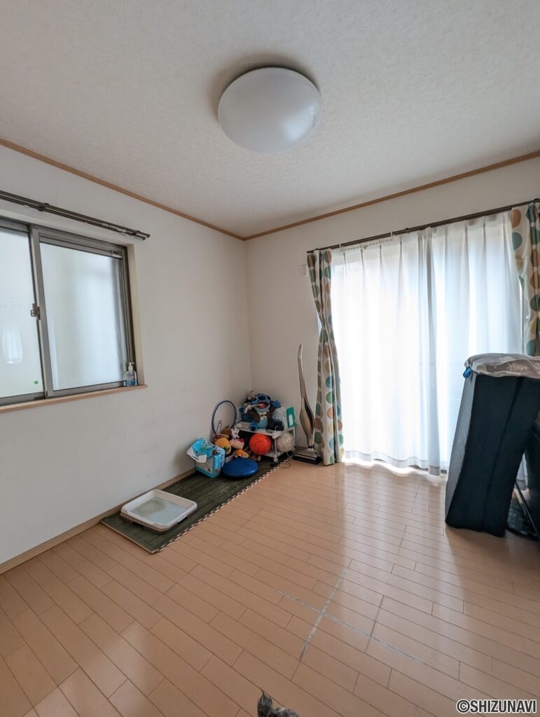 洋室A　LDKと繋げるように使えます。
