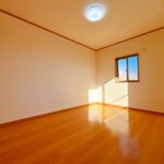 2階東側洋室　別角度です。