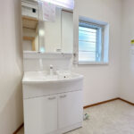 カチタス　三輪　洗面室