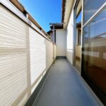 東側バルコニー