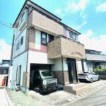 今泉6丁目　3階建てインナーガレージ付き５ＬＤＫ　大手ハウスメーカー建築の中古建ての画像