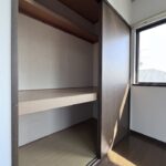 2階西側洋室　収納です。