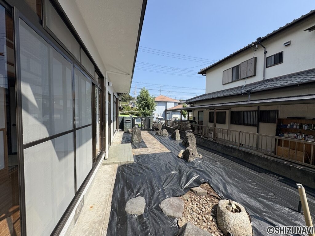 庭　別角度です。