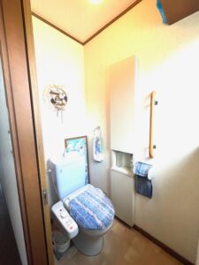 今泉6丁目　3階建てインナーガレージ付き５ＬＤＫ　大手ハウスメーカー建築の中古建ての画像