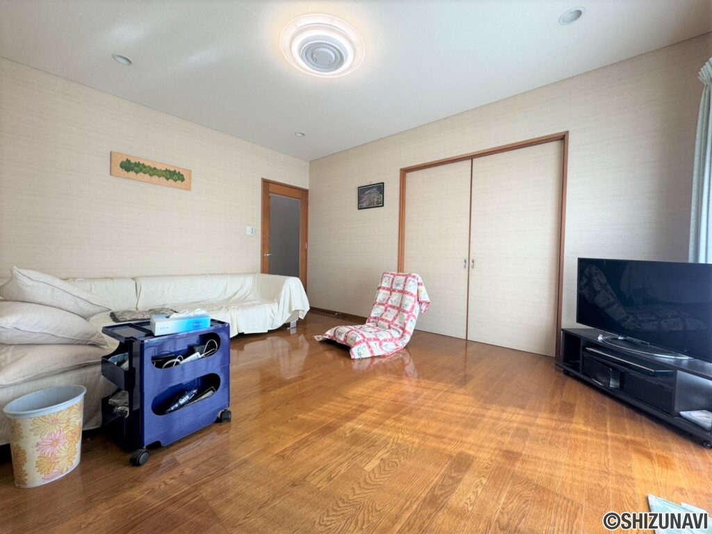 リビングも使い勝手の良い大きさです♪