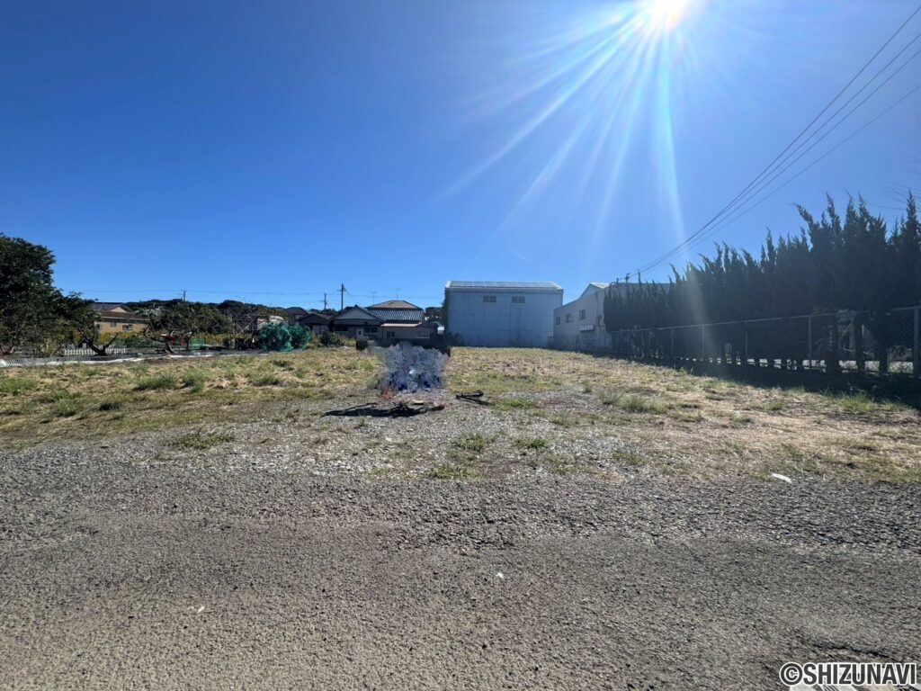 674㎡（約203坪）の売土地です♪確定測量後の引き渡し予定です。