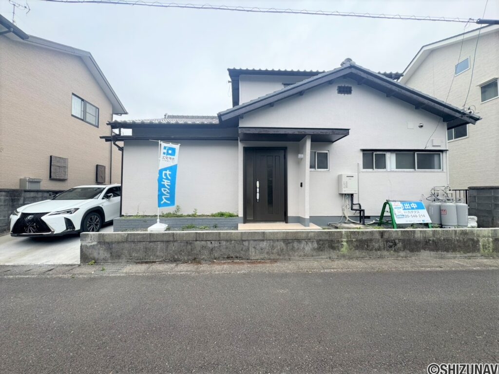 焼津市すみれ台一丁目リフォーム済み中古住宅　の画像