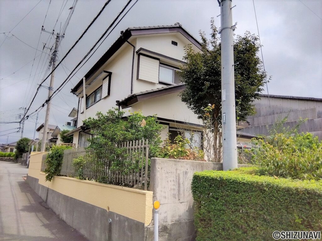 富士市厚原　中古住宅　外観