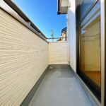 西側バルコニー