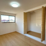 カチタス　志太　2階東側　8帖洋室